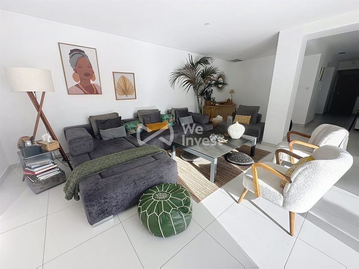 Image No.8-4 Bed House for sale