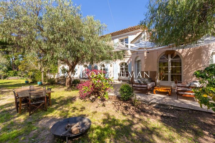 Image No.2-Maison de 5 chambres à vendre à Saint-Raphael