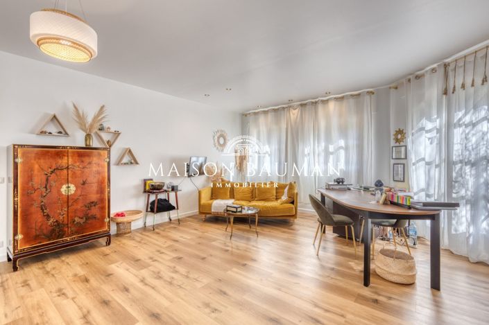 Image No.9-5 Bed House for sale