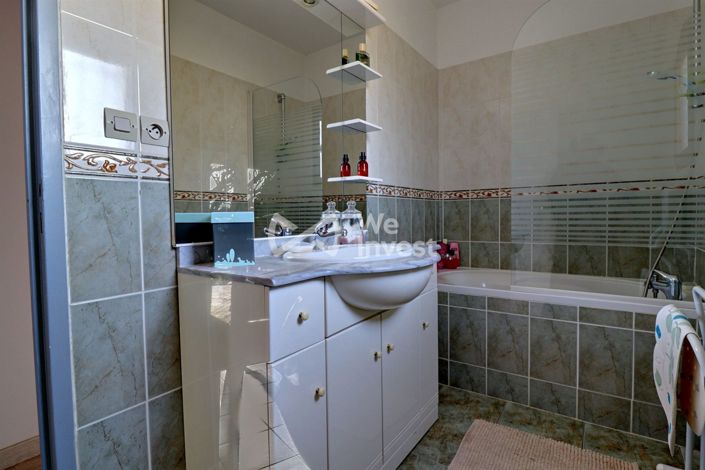 Image No.13-4 Bed House for sale