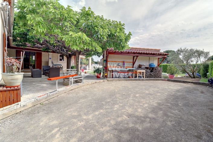 Image No.17-4 Bed House for sale