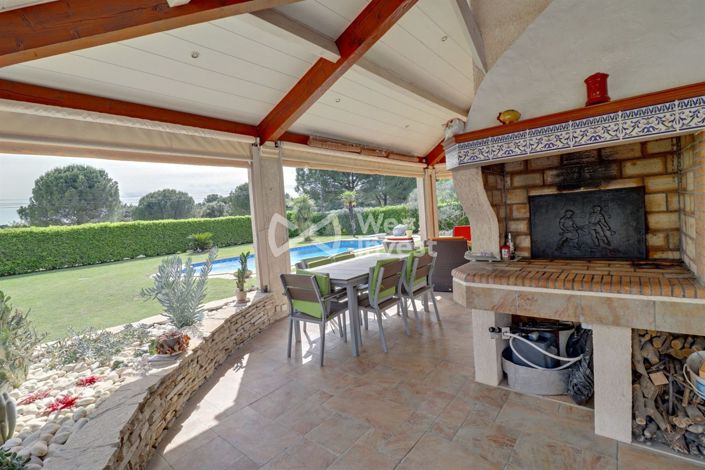 Image No.4-4 Bed House for sale