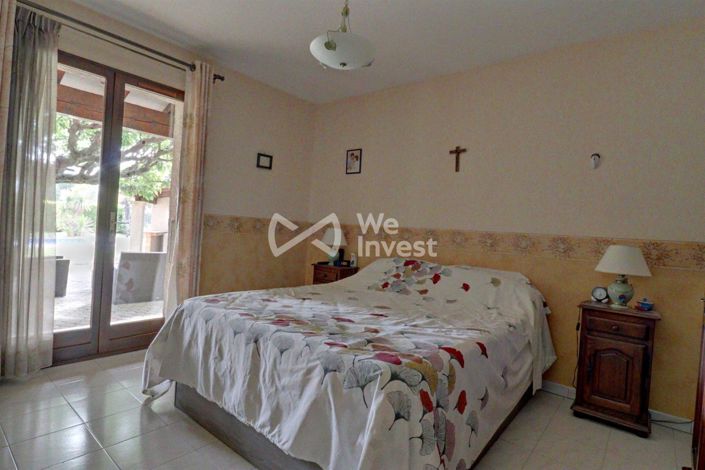 Image No.9-4 Bed House for sale