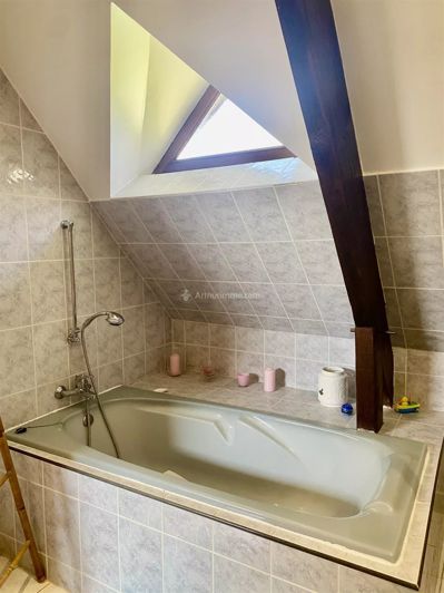 Image No.15-3 Bed House for sale