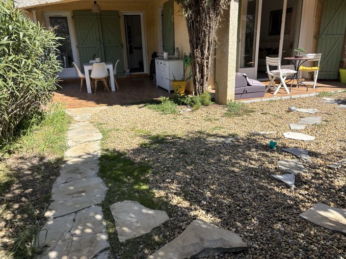 Image No.2-2 Bed House for sale