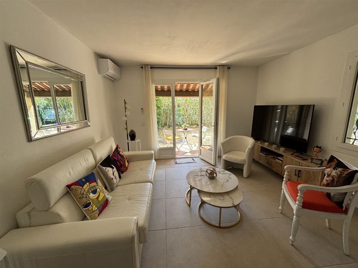 Image No.4-2 Bed House for sale