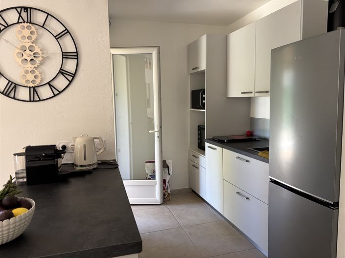 Image No.6-2 Bed House for sale