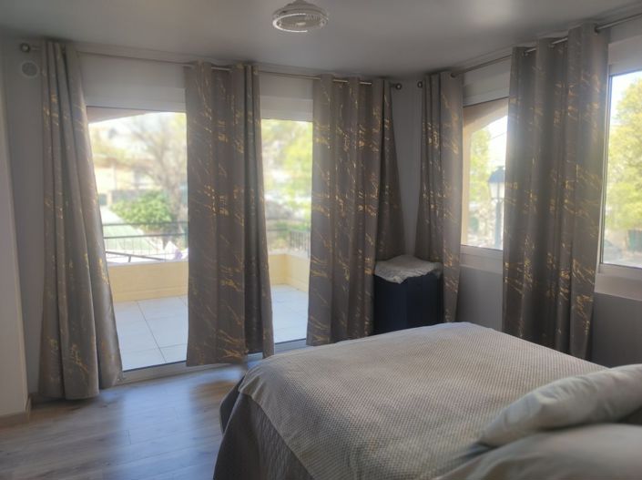 Image No.8-2 Bed House for sale