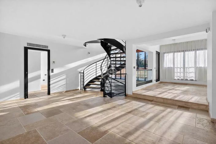 Image No.9-House for sale