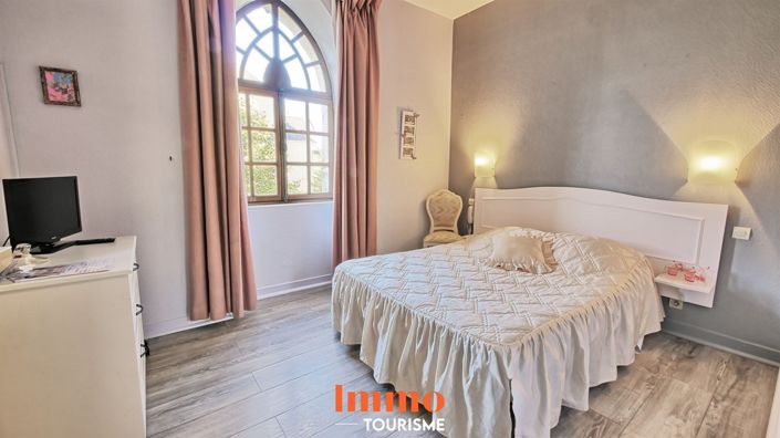 Image No.17-Maison de 7 chambres à vendre à Vierzon