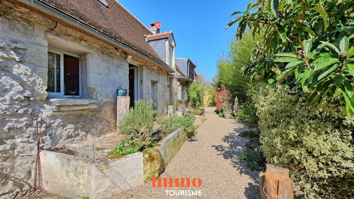 Image No.2-Maison de 4 chambres à vendre à Nouans-les-Fontaines