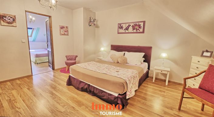 Image No.15-11 Bed House for sale