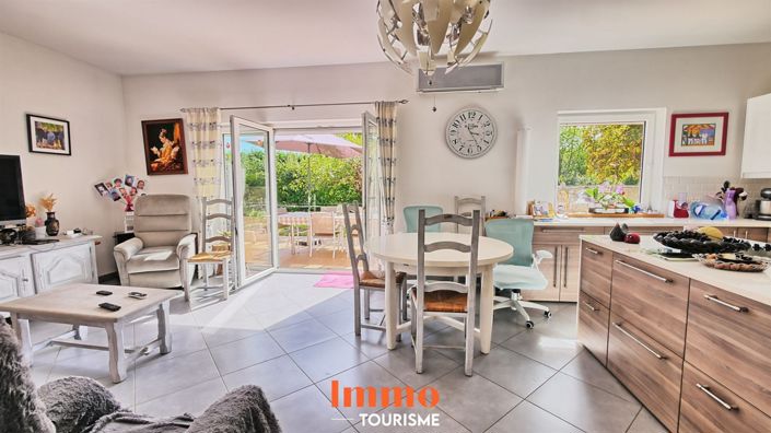 Image No.20-11 Bed House for sale