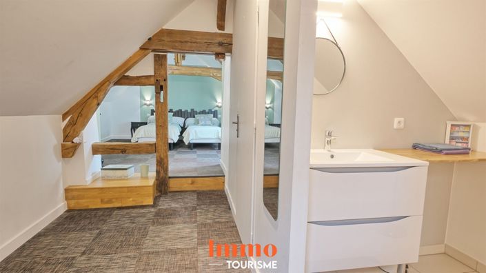 Image No.17-5 Bed House for sale