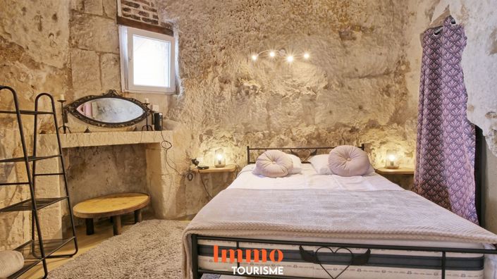 Image No.10-7 Bed House for sale