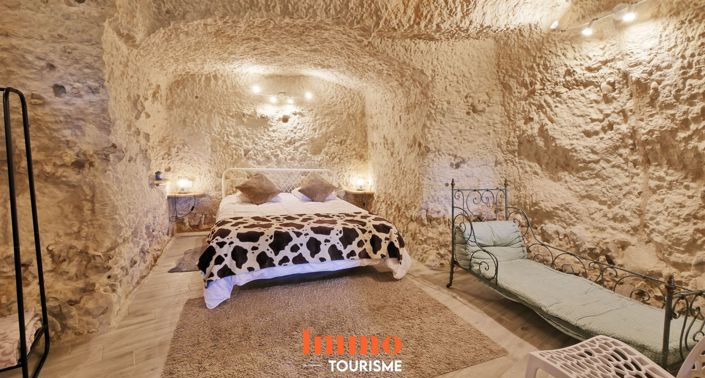 Image No.8-7 Bed House for sale