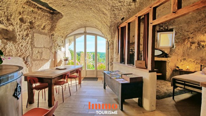 Image No.9-7 Bed House for sale