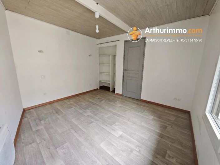 Image No.9-2 Bed House for sale