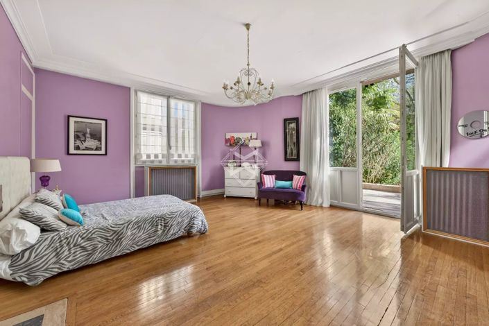 Image No.10-5 Bed Apartment for sale