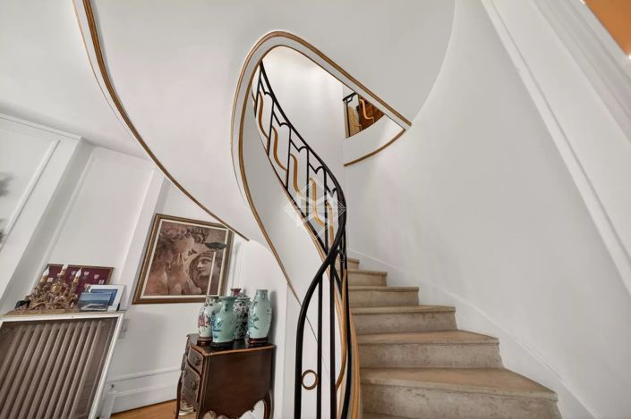 Image No.7-5 Bed Apartment for sale