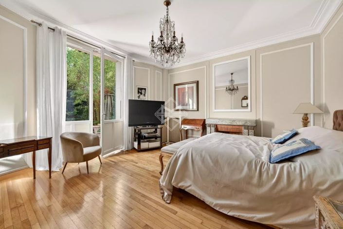 Image No.9-5 Bed Apartment for sale