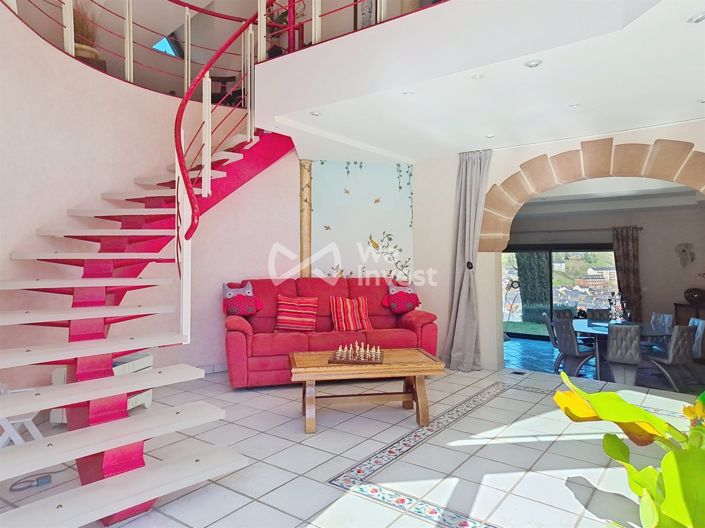 Image No.12-4 Bed House for sale