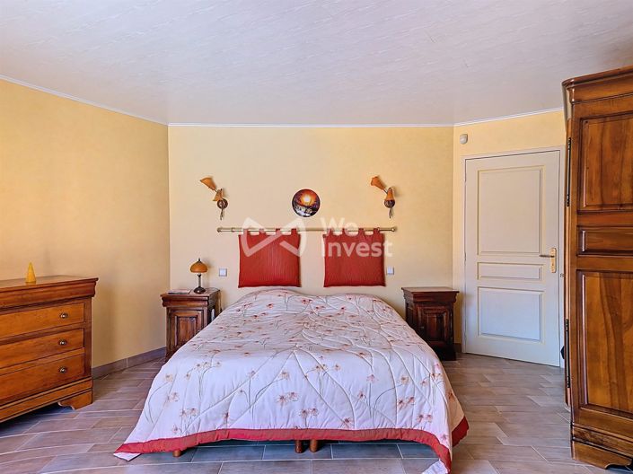 Image No.16-4 Bed House for sale