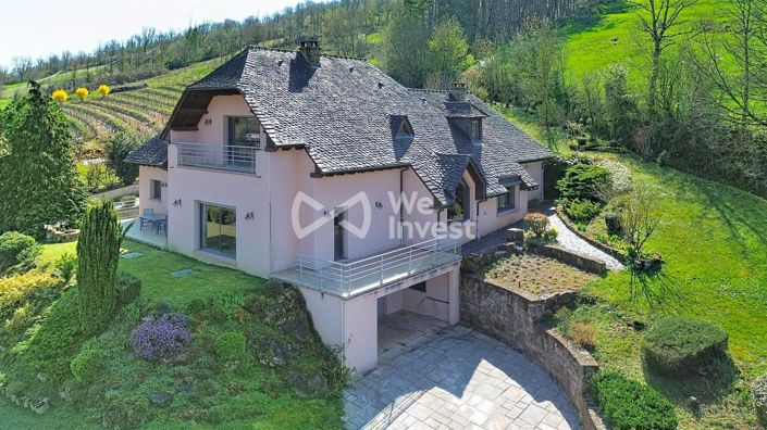 Image No.2-4 Bed House for sale