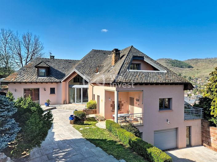 Image No.2-4 Bed House for sale