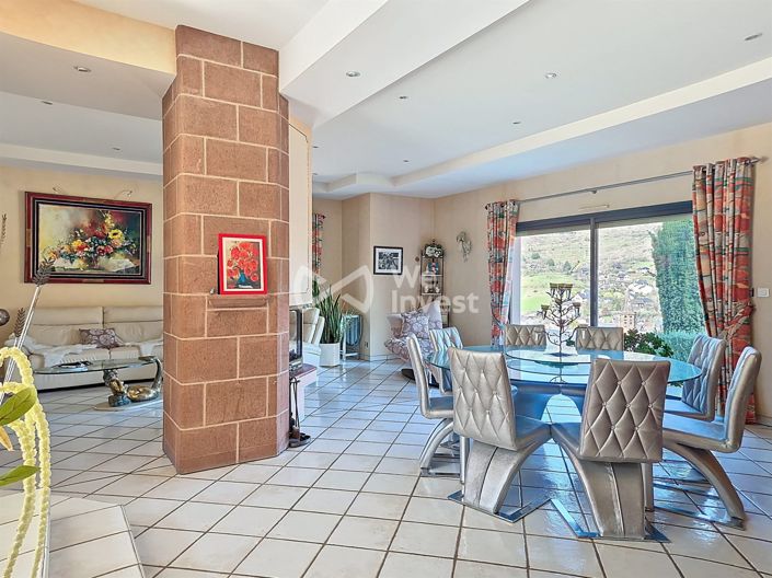 Image No.4-4 Bed House for sale