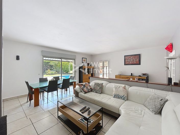 Image No.7-4 Bed House for sale