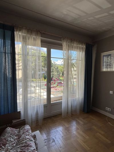 Image No.19-2 Bed Apartment for sale