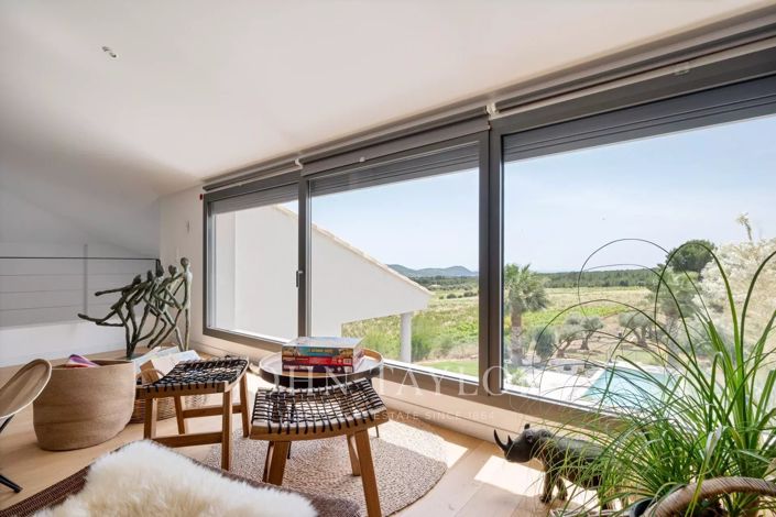 Image No.15-House for sale