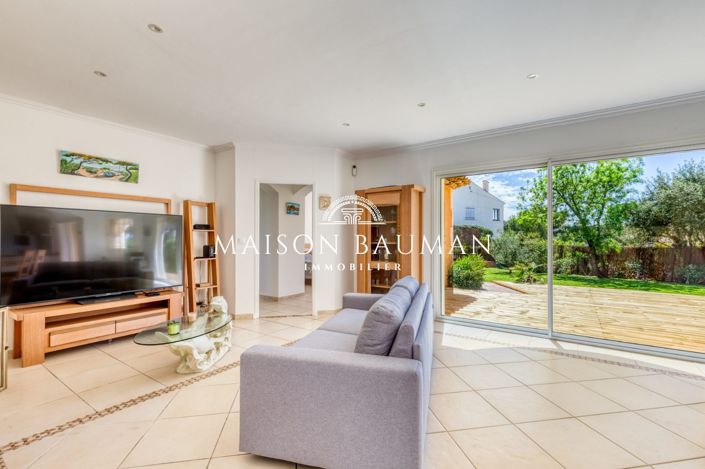 Image No.2-3 Bed House for sale