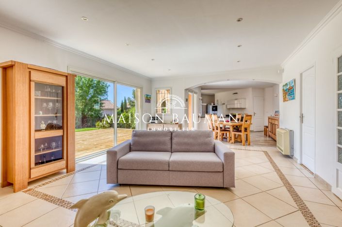 Image No.3-3 Bed House for sale