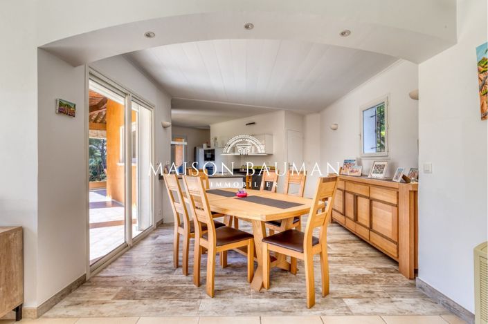 Image No.6-3 Bed House for sale