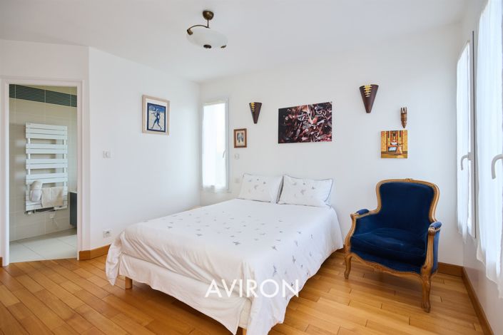 Image No.9-4 Bed House for sale