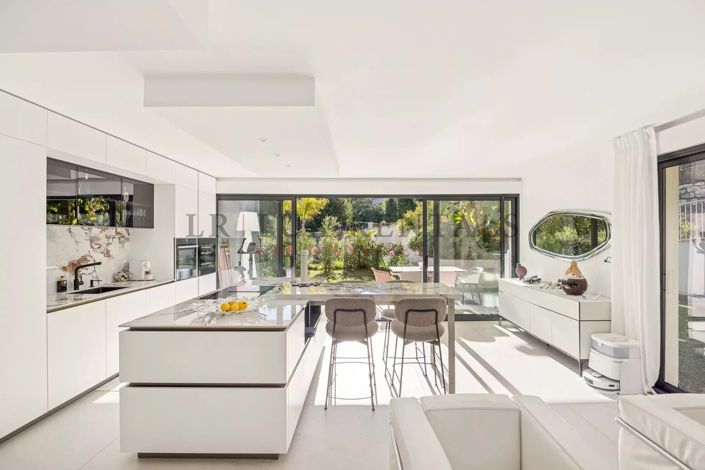 Image No.2-Appartement de 2 chambres à vendre à Antibes