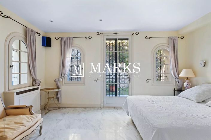 Image No.12-6 Bed House for sale