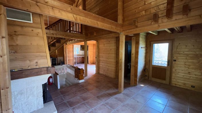 Image No.3-5 Bed House for sale
