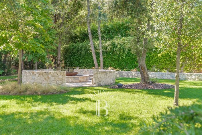 Image No.16-7 Bed House for sale