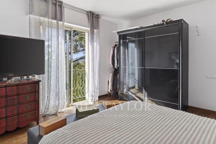 Image No.18-House for sale