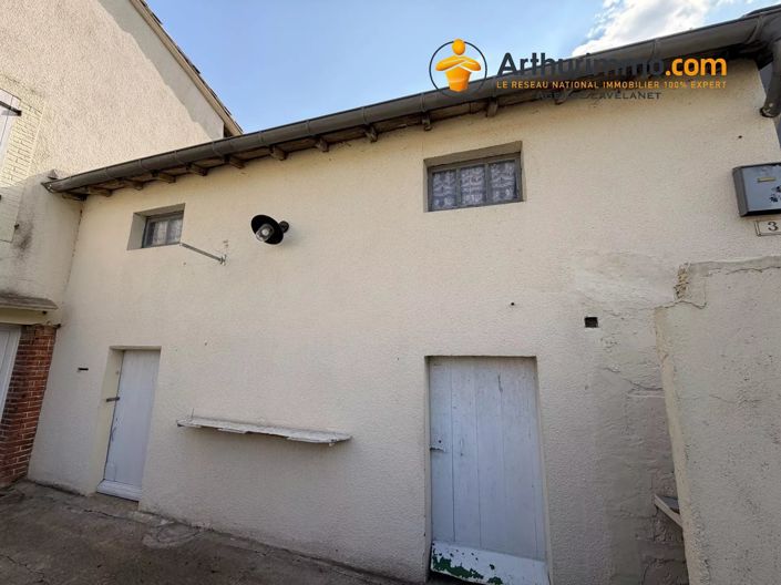 Image No.12-2 Bed House for sale