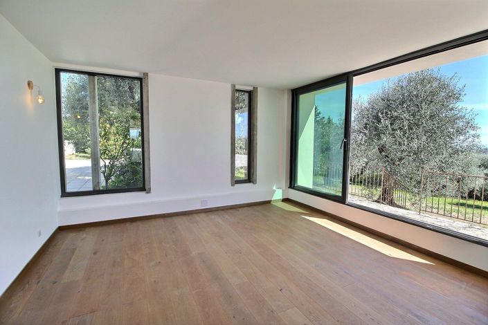 Image No.15-5 Bed House for sale