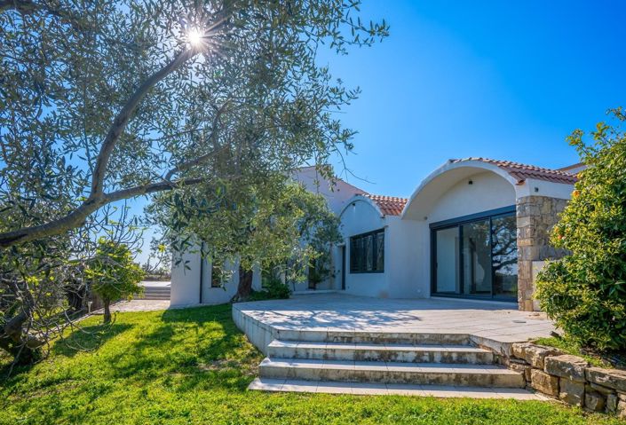 Image No.21-5 Bed House for sale