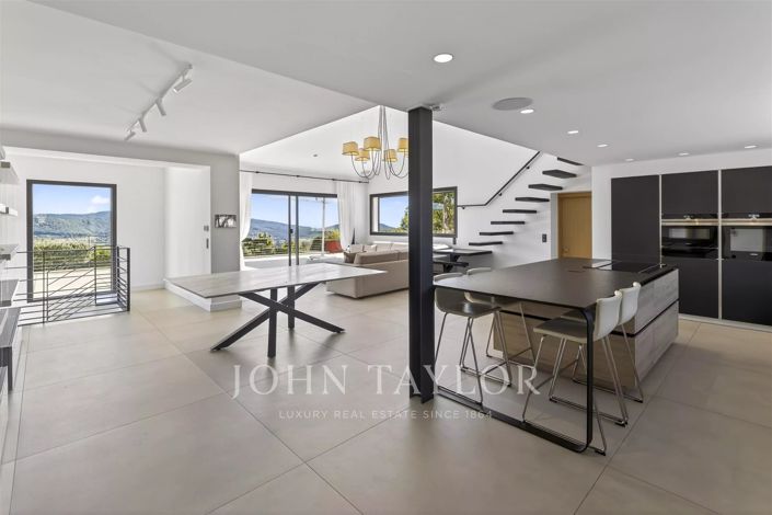 Image No.7-House for sale