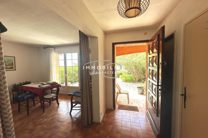 Image No.8-3 Bed House for sale