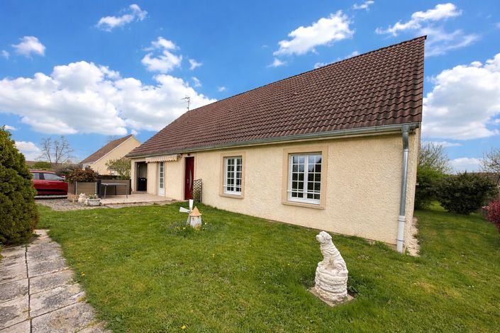 Image No.15-4 Bed House for sale