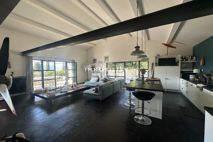 Image No.8-4 Bed House for sale