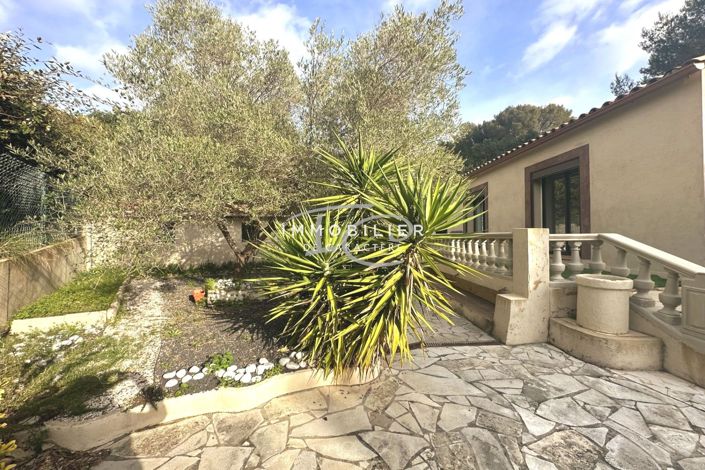 Image No.12-4 Bed House for sale